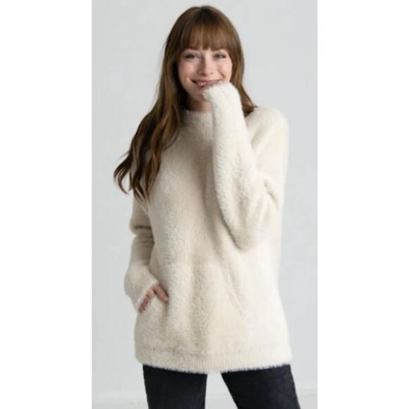 Mersea Iced Latte Cream Chalet Mockneck Fuzzy Knit Kangaroo Pocket Sweater S/M - Picture 1 of 15